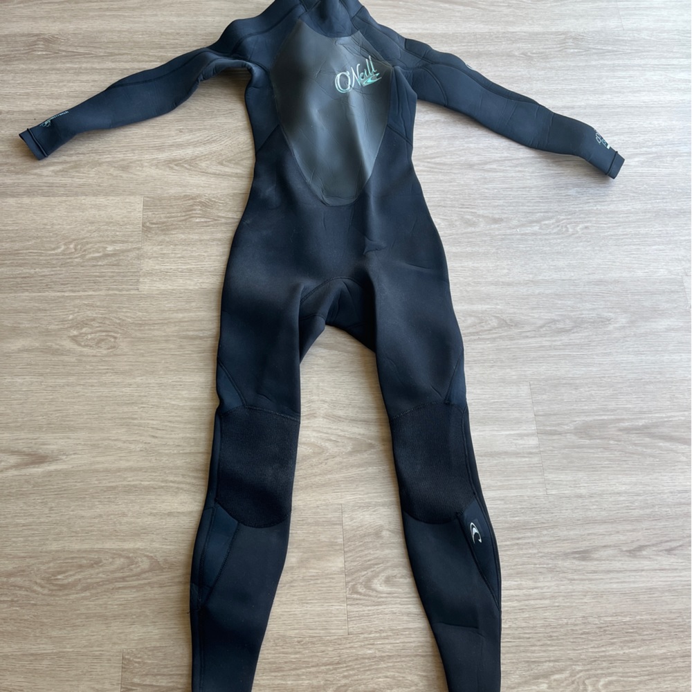 O’Neill womens wetsuit